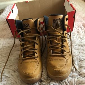 Nike sons of forces mid winter